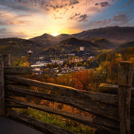 Wilderness Lodge, Hot Tub, Game Room, Pool Access, 1089 Free Tickets Each Paid Day, Dollywood And M Sevierville Eksteriør billede