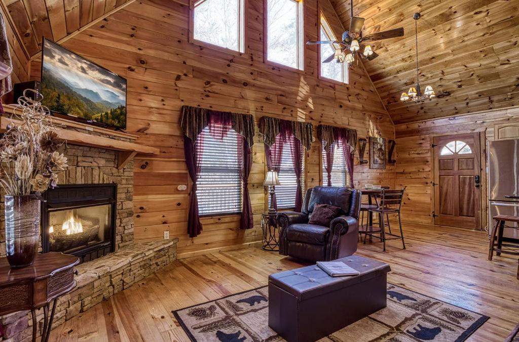 Wilderness Lodge, Hot Tub, Game Room, Pool Access, 1089 Free Tickets Each Paid Day, Dollywood And M Sevierville Eksteriør billede