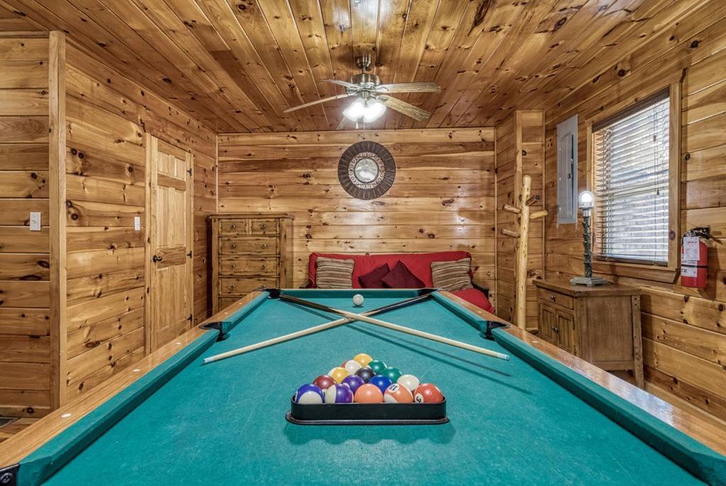 Wilderness Lodge, Hot Tub, Game Room, Pool Access, 1089 Free Tickets Each Paid Day, Dollywood And M Sevierville Eksteriør billede