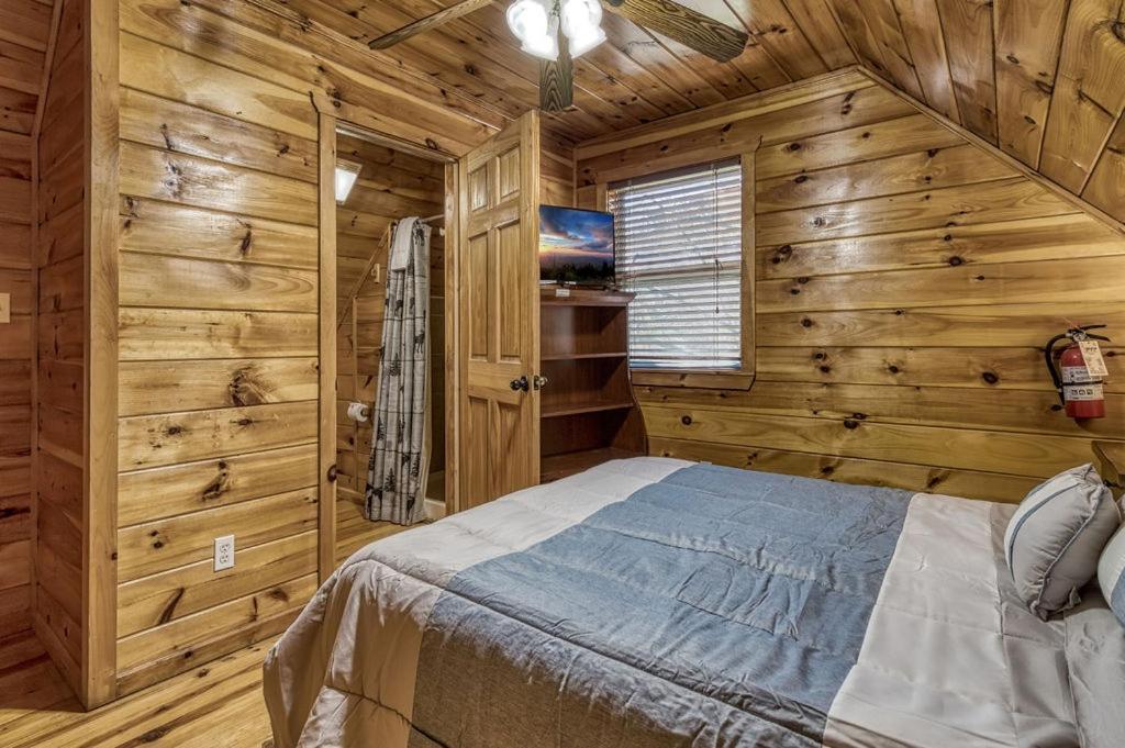 Wilderness Lodge, Hot Tub, Game Room, Pool Access, 1089 Free Tickets Each Paid Day, Dollywood And M Sevierville Eksteriør billede