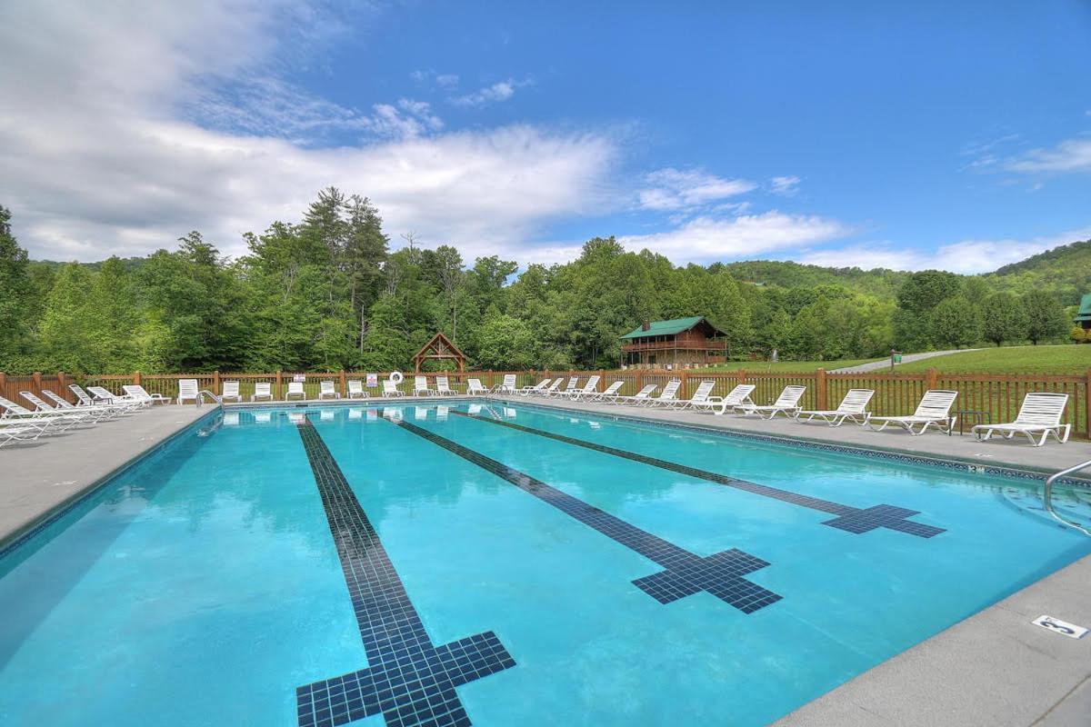 Wilderness Lodge, Hot Tub, Game Room, Pool Access, 1089 Free Tickets Each Paid Day, Dollywood And M Sevierville Eksteriør billede
